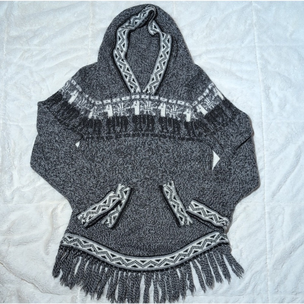 Valley Of The Awakening Crafts Wool Hooded Fringe Pullover Sweater Gray Women Xs